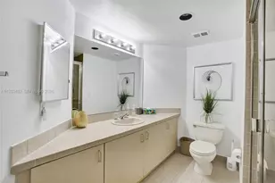 1000 E Island Blvd, Aventura, FL 33160 - Photo 10