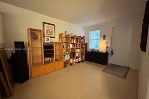 10721 NW 81st Ln, Doral, FL 33178 - Photo 10