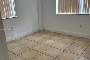 1821 NE 168th St, North Miami Beach, FL 33162 - Photo 4