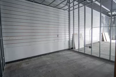 2235 NW 20th St, Miami, FL 33142 - Photo 8