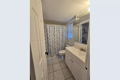 1001 SE 16th St #1, Fort Lauderdale, FL 33316 - Photo 6
