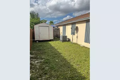 20107 NW 27th Cir, Miami Gardens, FL 33056 - Photo 18