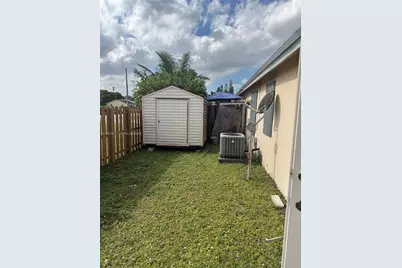 20107 NW 27th Cir, Miami Gardens, FL 33056 - Photo 22