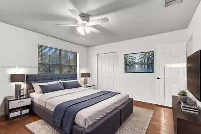 1046 Satinleaf St, Hollywood, FL 33019 - Photo 12