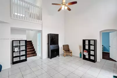 1046 Satinleaf St, Hollywood, FL 33019 - Photo 26