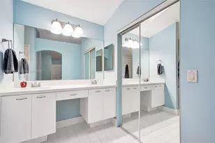 1046 Satinleaf St, Hollywood, FL 33019 - Photo 28