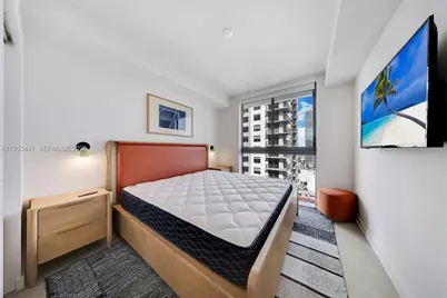 11 NE 6th Street #3209, Miami, FL 33132 - Photo 8