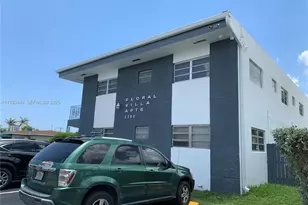 2300 Pierce St, Hollywood, FL 33020 - Photo 1