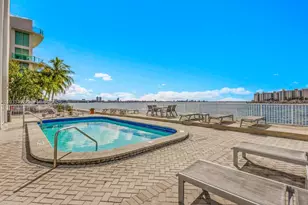 2016 Bay Dr, Miami Beach, FL 33141 - Photo 28