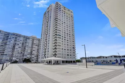 2750 NE 183rd St #2412, Aventura, FL 33160 - Photo 30