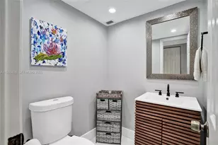 2750 NE 183rd St, Aventura, FL 33160 - Photo 12