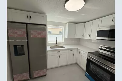 10597 NW 30th Ave, Miami, FL 33147 - Photo 22