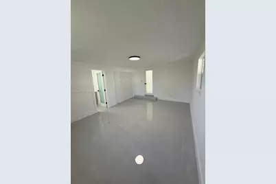 10597 NW 30th Ave, Miami, FL 33147 - Photo 32