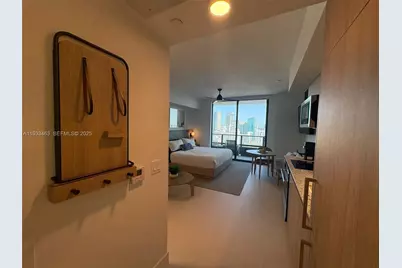 159 NE 6th St #4010, Miami, FL 33132 - Photo 4