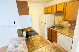 31 Crossings Cir, Boynton Beach, FL 33435 - Photo 2