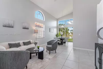 15674 NW 12th Mnr, Pembroke Pines, FL 33028 - Photo 4