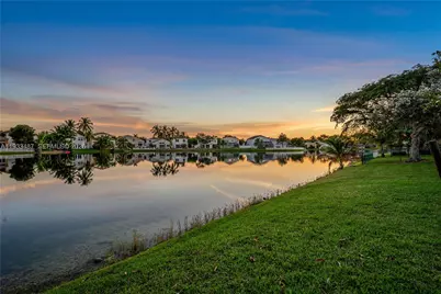 15674 NW 12th Mnr, Pembroke Pines, FL 33028 - Photo 26