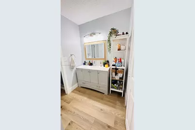 223 Lakeview Dr #204, Weston, FL 33326 - Photo 22