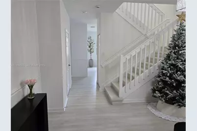 634 SE 37 Ave, Homestead, FL 33033 - Photo 4