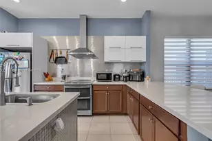 3332 W 95th Terrace, Hialeah, FL 33018 - Photo 16