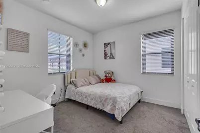 3332 W 95th Ter, Hialeah, FL 33018 - Photo 20