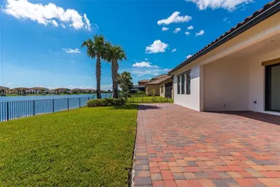 11170 NW 82nd Pl, Parkland, FL 33076 - Photo 4