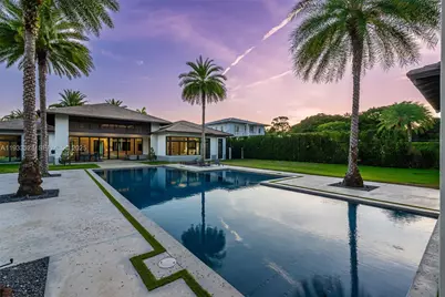 8271 SW 67th St, Miami, FL 33143 - Photo 2