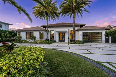 8271 SW 67th St, Miami, FL 33143 - Photo 22