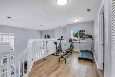 1996 NW 170th Ter, Pembroke Pines, FL 33028 - Photo 18