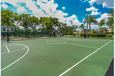 1996 NW 170th Ter, Pembroke Pines, FL 33028 - Photo 54