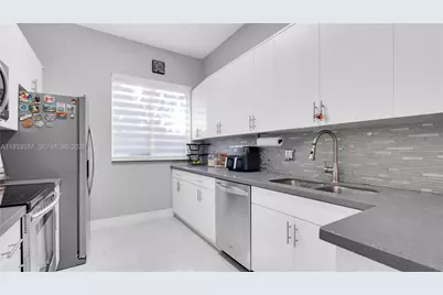 5460 SW 129th Ave, Miramar, FL 33027 - Photo 12