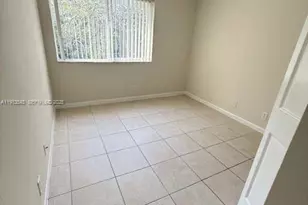 10773 Cleary Blvd, Plantation, FL 33324 - Photo 2