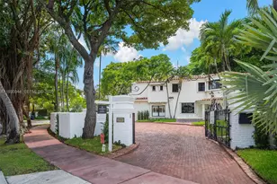 3500 Flamingo Dr, Miami Beach, FL 33140 - Photo 12