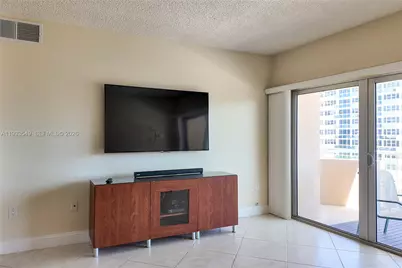 1980 S Ocean Dr #11N, Hallandale Beach, FL 33009 - Photo 12