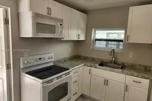 342 E 46th St, Hialeah, FL 33013 - Photo 4