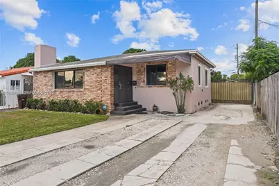 117 W 34th St, Hialeah, FL 33012 - Photo 1
