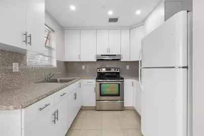 85 W 24th St #85, Hialeah, FL 33010 - Photo 2