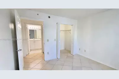 150 NW 96th Ave #9210, Pembroke Pines, FL 33024 - Photo 2