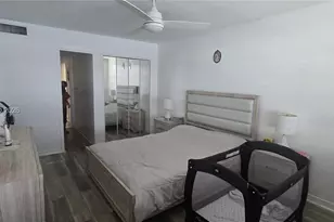 18900 NE 14th Ave, Miami, FL 33179 - Photo 18