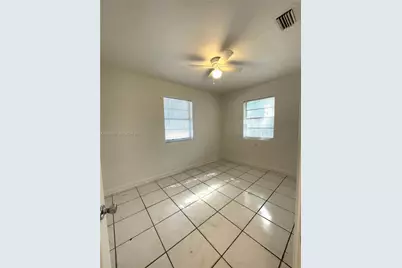 1321 NW 28th St, Miami, FL 33142 - Photo 20