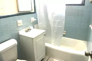 1321 NW 28th St, Miami, FL 33142 - Photo 10