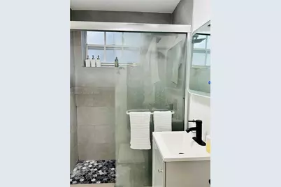 717 Espanola Way #210, Miami Beach, FL 33139 - Photo 12