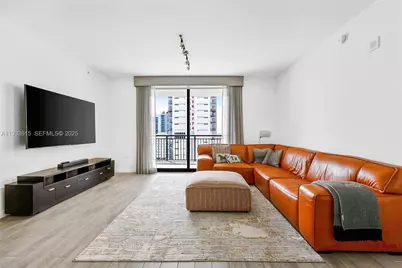 999 SW 1st Ave #1505, Miami, FL 33130 - Photo 8