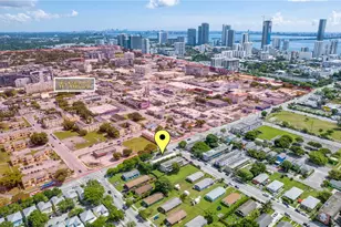 1950 NW 2nd Ct, Miami, FL 33136 - Photo 14