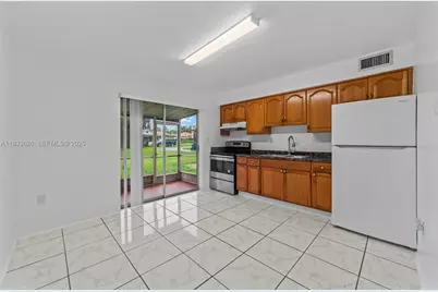 72 NW 162nd St #72, Miami, FL 33169 - Photo 8