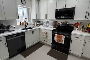 14232 SW 155th St, Miami, FL 33177 - Photo 6