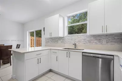 2781 NW 55th Way, Lauderhill, FL 33313 - Photo 12