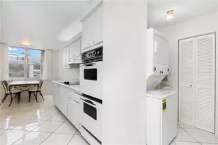 2751 S Ocean Dr, Hollywood, FL 33019 - Photo 8