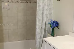 20816 NW 2nd St, Pembroke Pines, FL 33029 - Photo 32