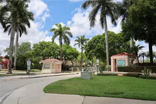 20816 NW 2nd St, Pembroke Pines, FL 33029 - Photo 2